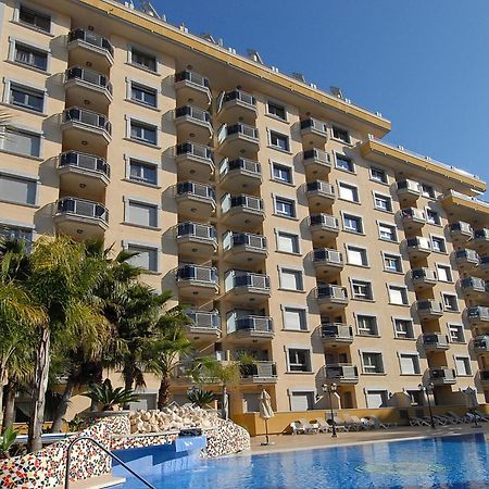 Apartamentos Mediterraneo Real Fuengirola Ngoại thất bức ảnh