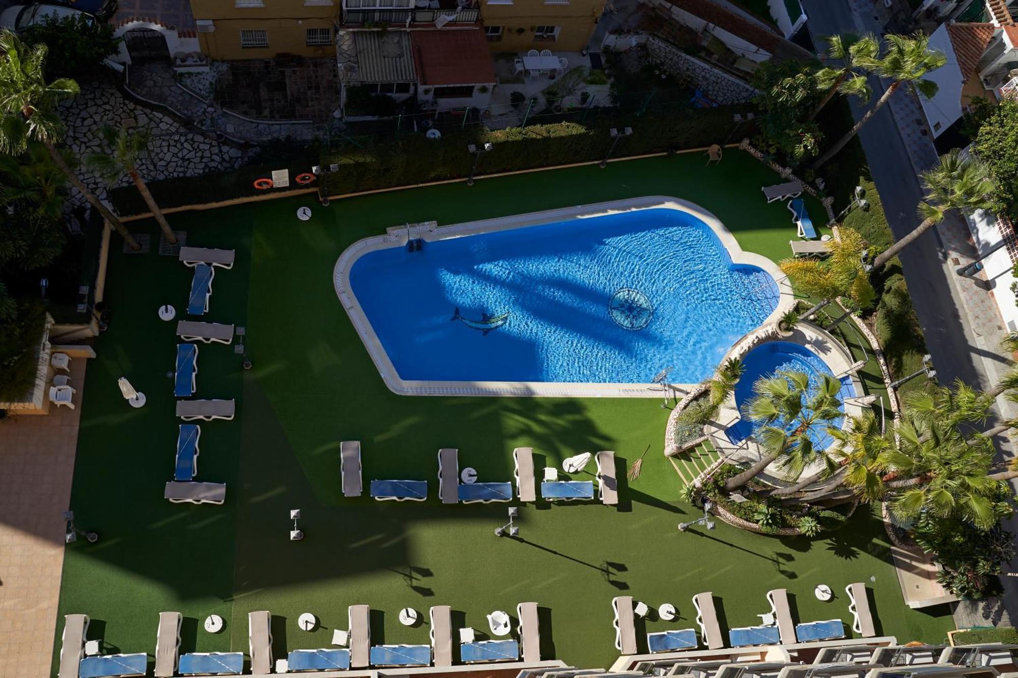Apartamentos Mediterraneo Real Fuengirola Ngoại thất bức ảnh