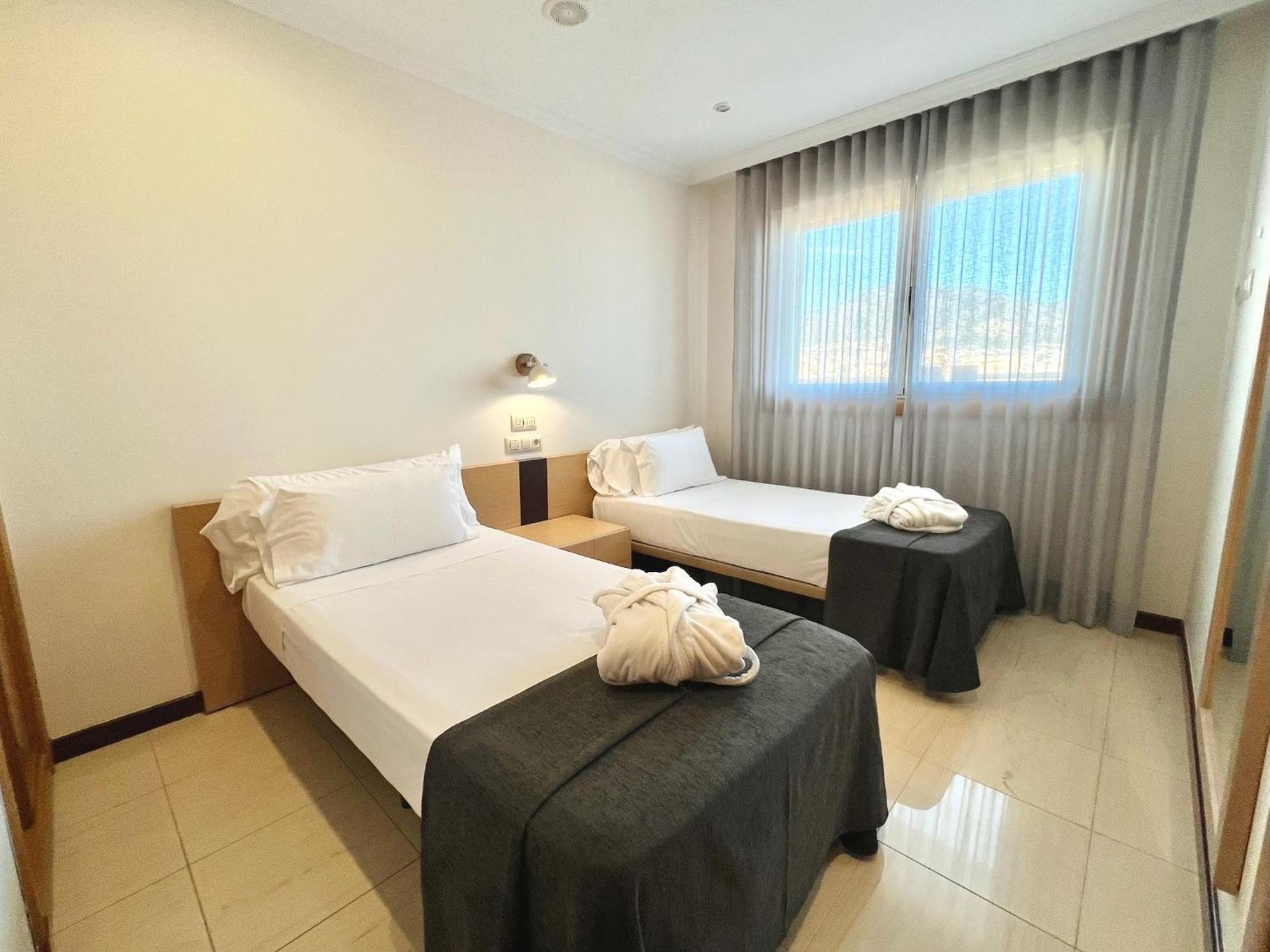 Apartamentos Mediterraneo Real Fuengirola Ngoại thất bức ảnh