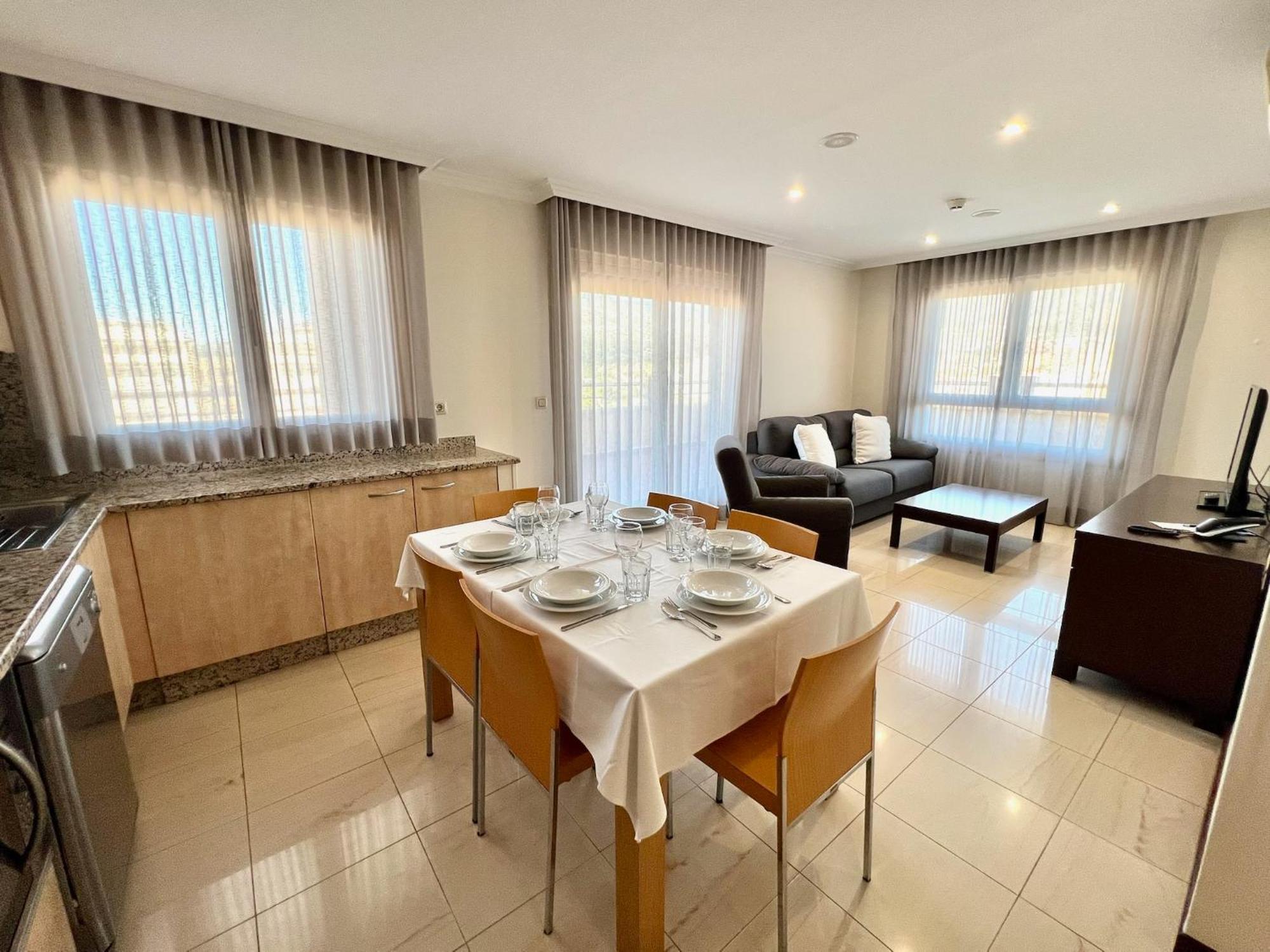 Apartamentos Mediterraneo Real Fuengirola Ngoại thất bức ảnh