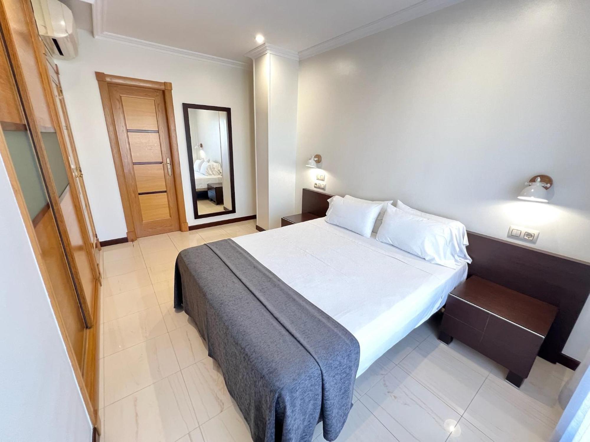 Apartamentos Mediterraneo Real Fuengirola Ngoại thất bức ảnh