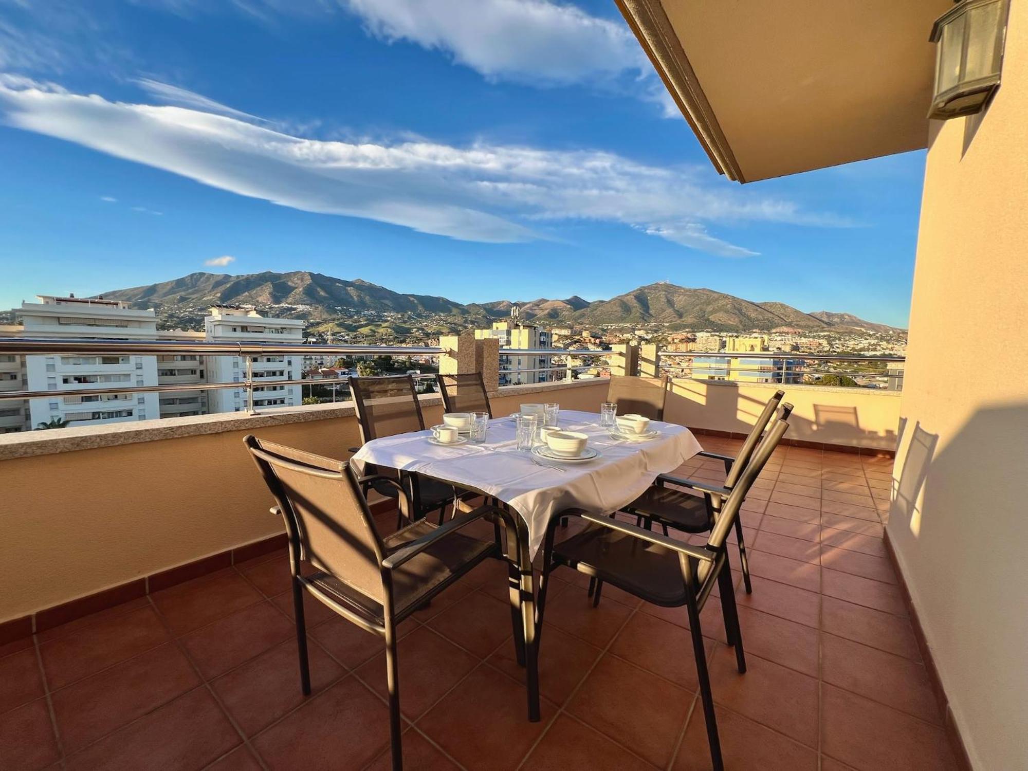 Apartamentos Mediterraneo Real Fuengirola Ngoại thất bức ảnh