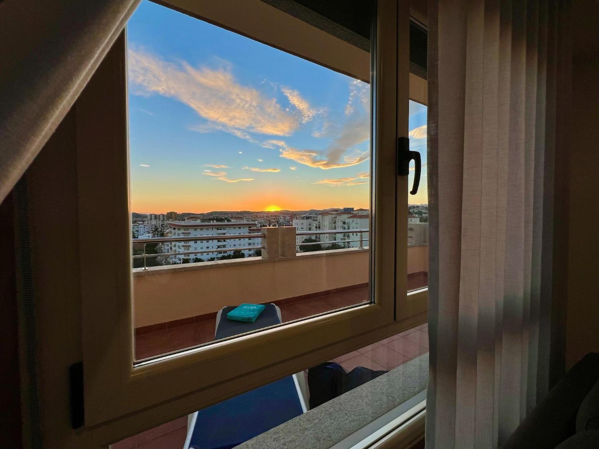 Apartamentos Mediterraneo Real Fuengirola Ngoại thất bức ảnh