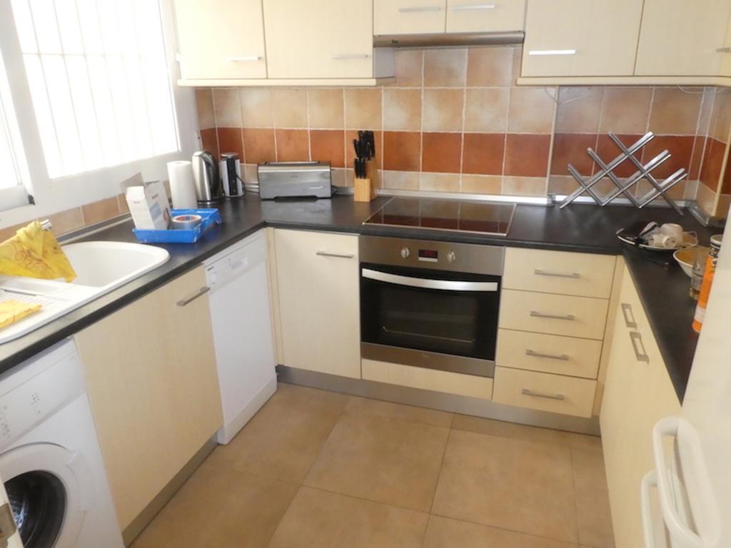 Apartamentos Mediterraneo Real Fuengirola Ngoại thất bức ảnh