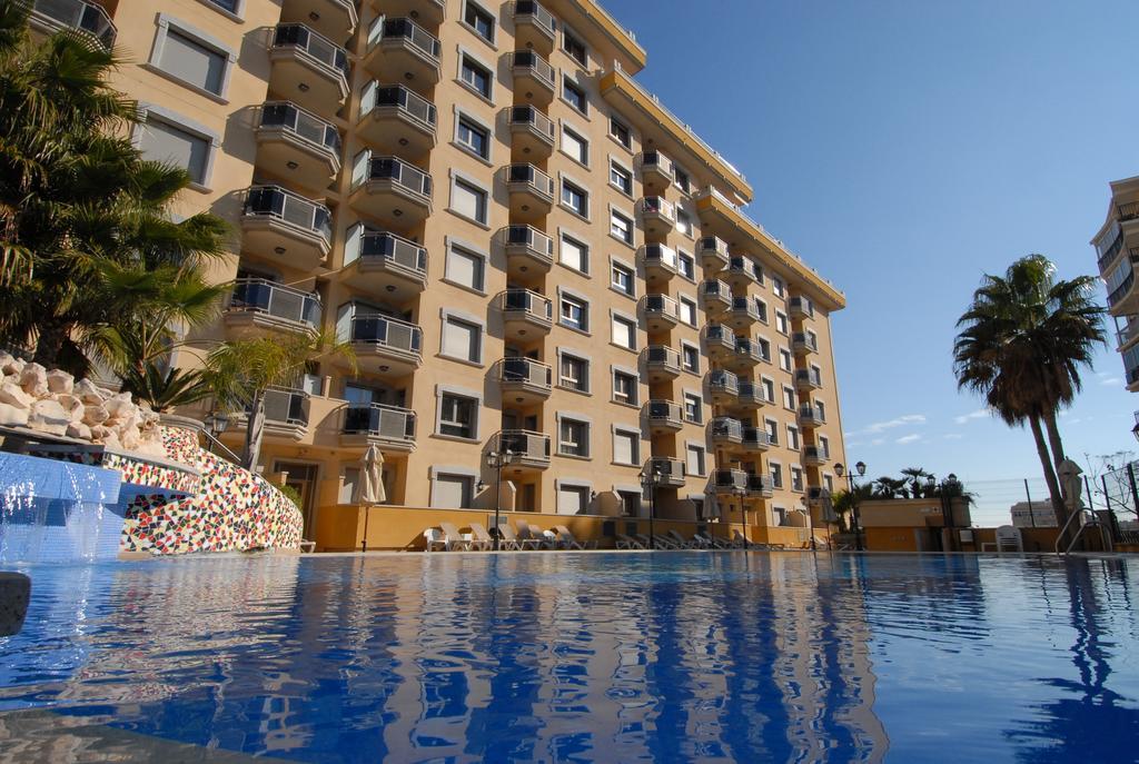 Apartamentos Mediterraneo Real Fuengirola Ngoại thất bức ảnh